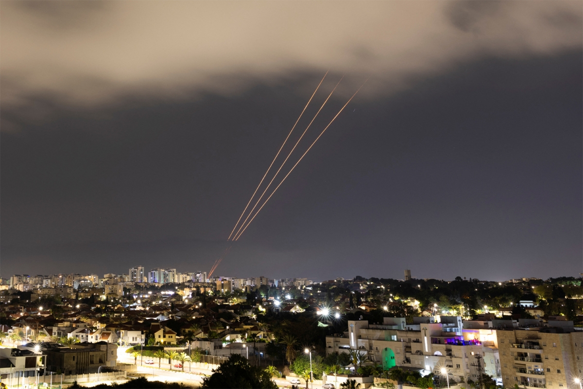Israel đồng ý ngừng bắn với điều kiện Iran chấm dứt tấn công